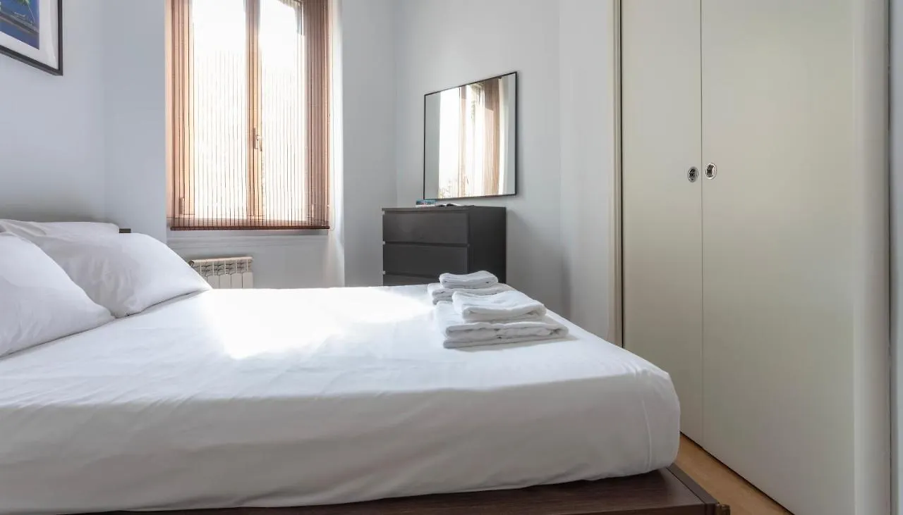 Italianway - Abruzzi 19 Apartamento Milão 0*,